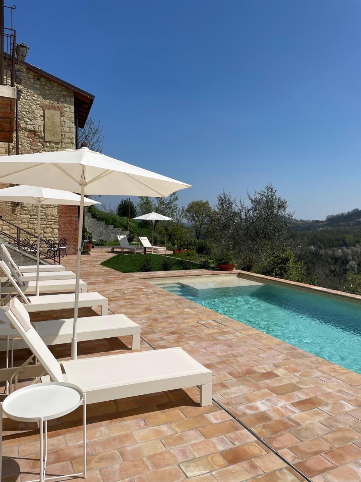 Relais Dal Cavaliere Hotel Castellino  Exterior photo