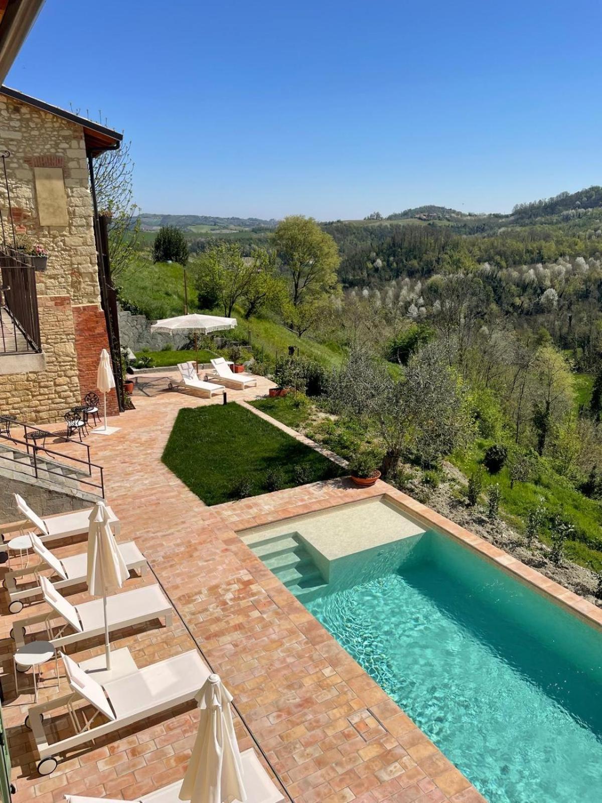 Relais Dal Cavaliere Hotel Castellino  Exterior photo